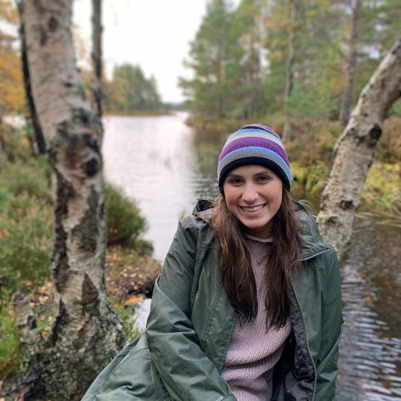 Meet your Posher, Abby - Picture 1 of 1